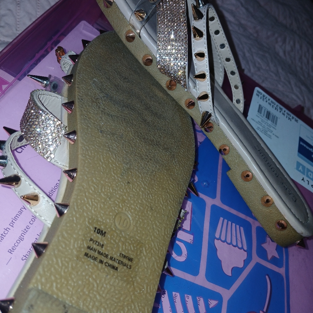 Sandals - Picture 5 of 5